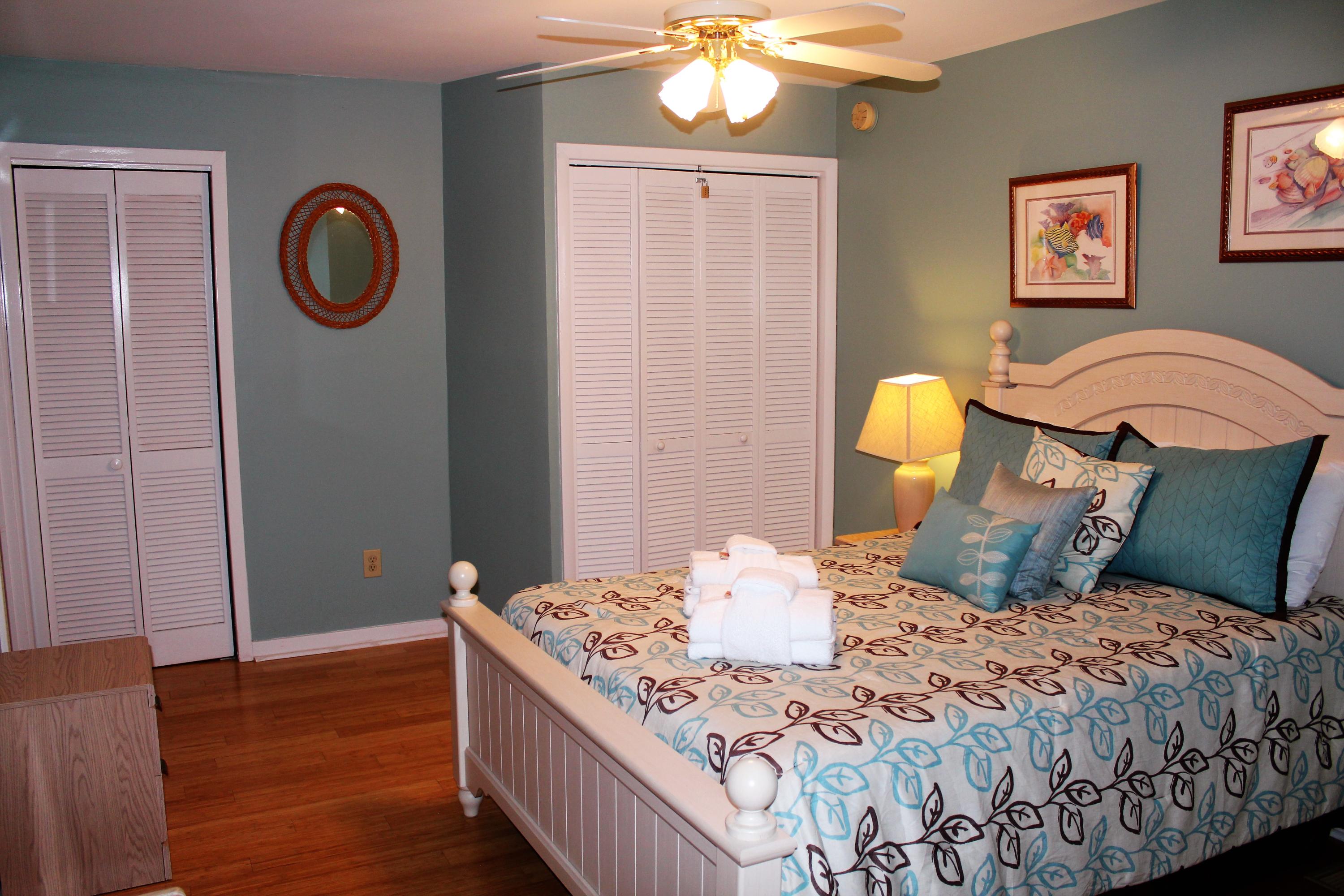 860 Club Cottage Road Edisto Beach, SC 29438 - Photo 16 of 65 Second bedroom with double closets