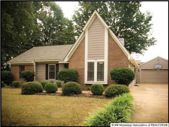 10163 Goodman Road Olive Branch, MS 38654 - Photo 1 of 11 Primary Photo