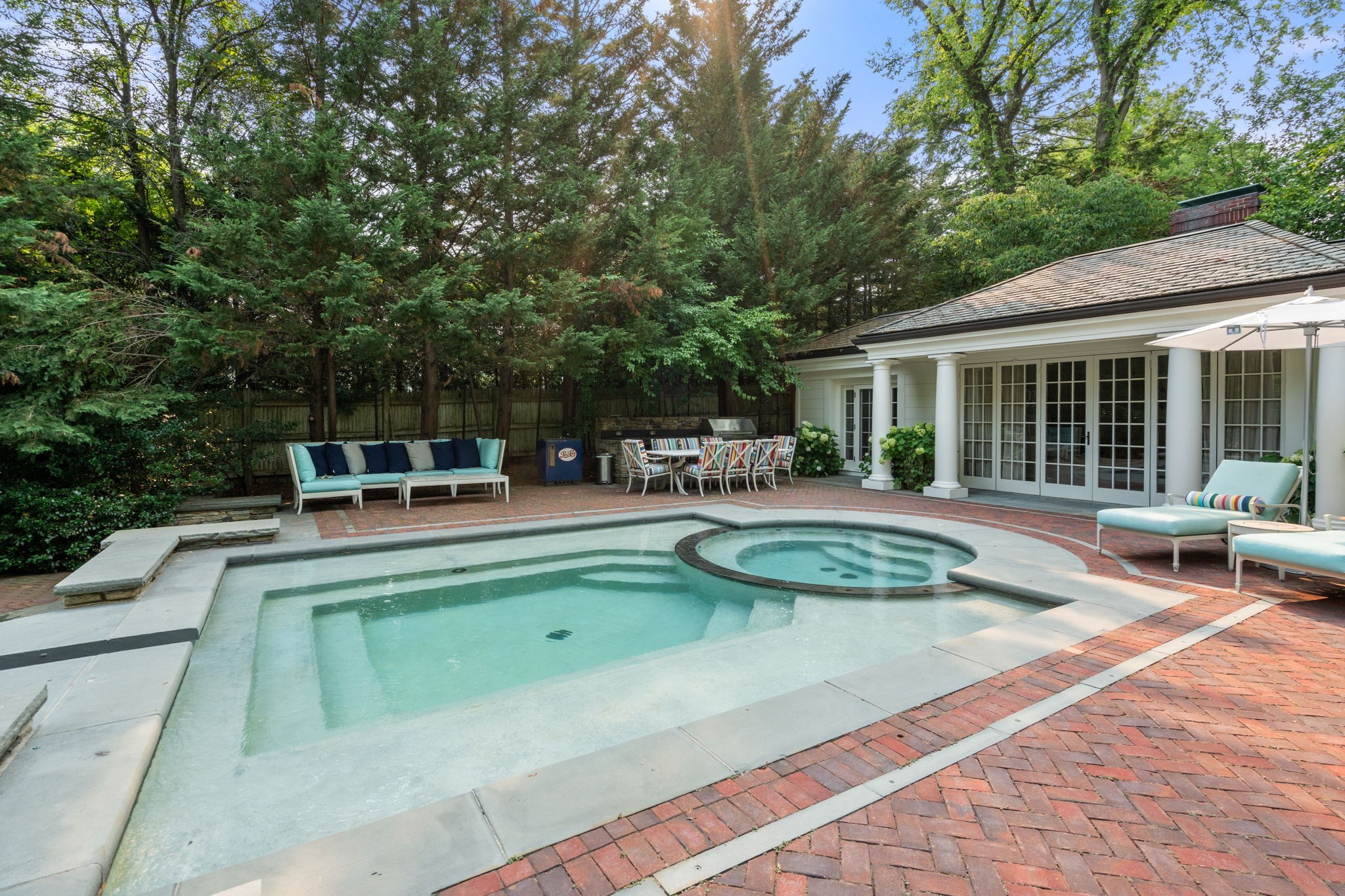 381 Warren Street Brookline, MA 02445 - Photo 27 of 35 Gallery Image 27