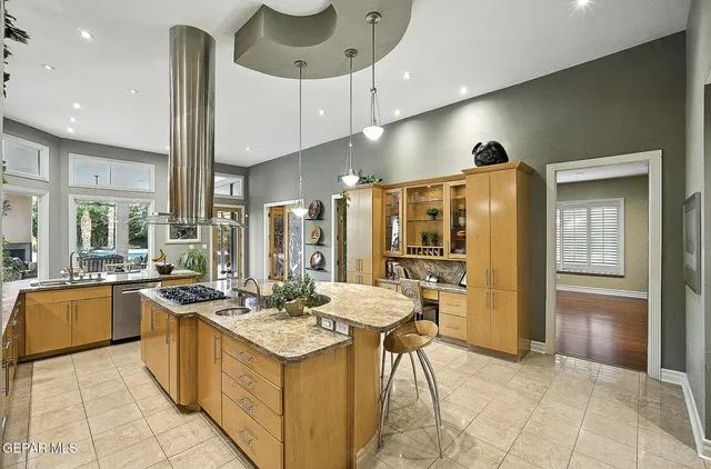 $2,500,000 | 324 Wild Willow Drive, El Paso, TX 79922