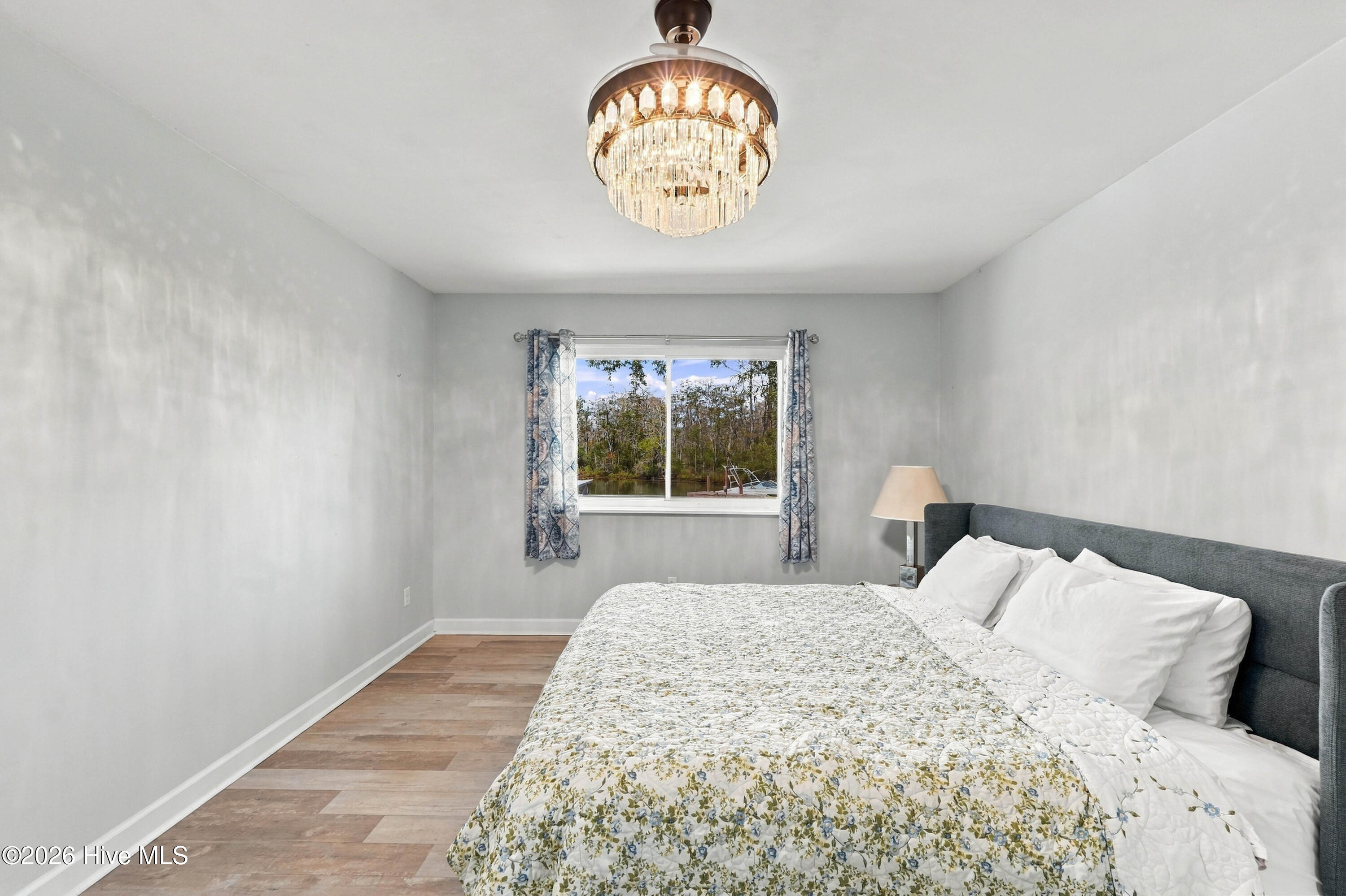 107 Knotline Road New Bern, NC 28562 - Photo 23 of 67 23_primary bedroom