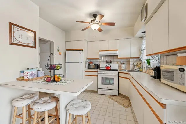 $700,000 | 238 Woodland Avenue, Yonkers, NY 10703