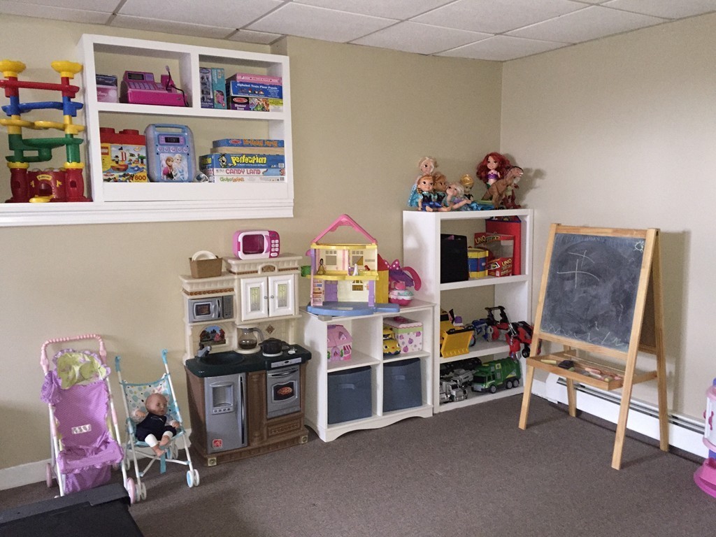 43 Blueberry Hill Road Woburn, MA 01801 - Photo 14 of 22 Gallery Image 14