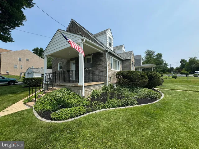 $1,250 | 410 Paoli Avenue, Philadelphia, PA 19128