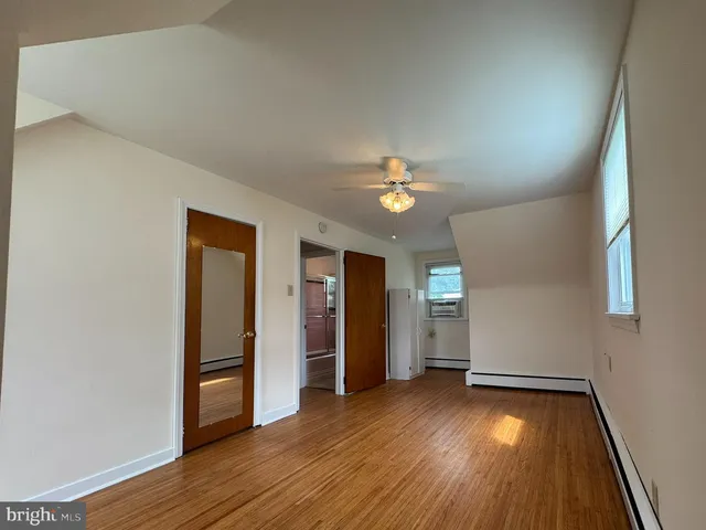 $1,250 | 410 Paoli Avenue, Philadelphia, PA 19128