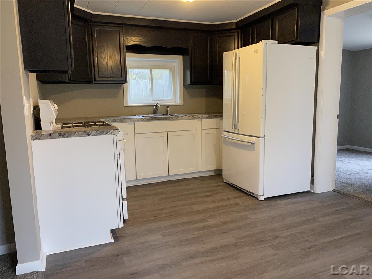 14065 Sanford Road Addison, MI 49220 - Photo 5 of 14 50027399-4.JPG