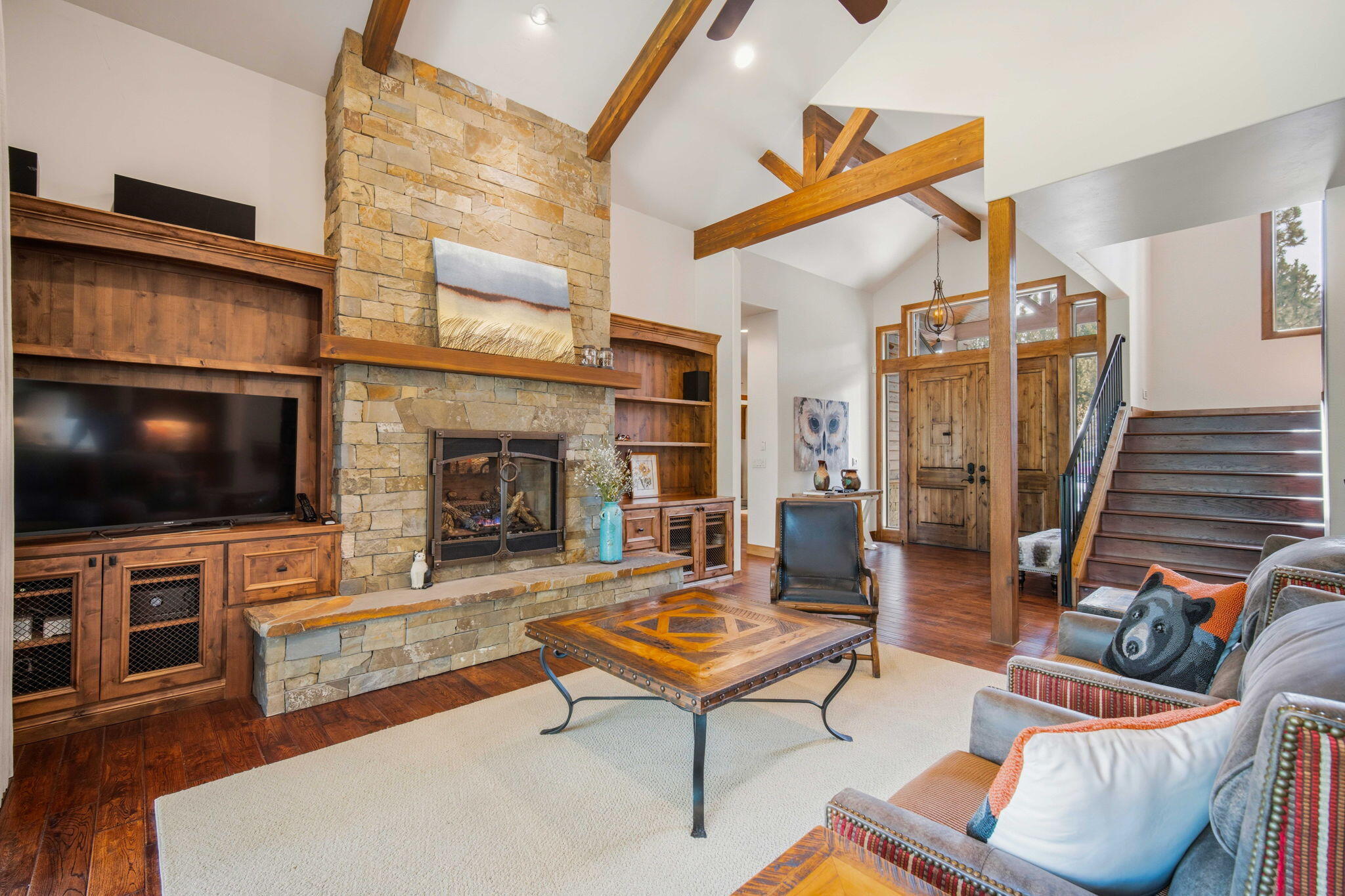 56328 Fireglass Loop, Unit 175 Bend, OR 97707 - Photo 5 of 72 Great room