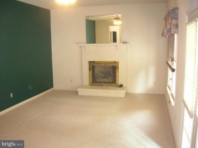 16813 Cashell Road Olney, MD 20832 - Photo 11 of 30 Family Room