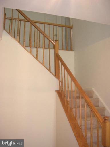 16813 Cashell Road Olney, MD 20832 - Photo 30 of 30 Staircase