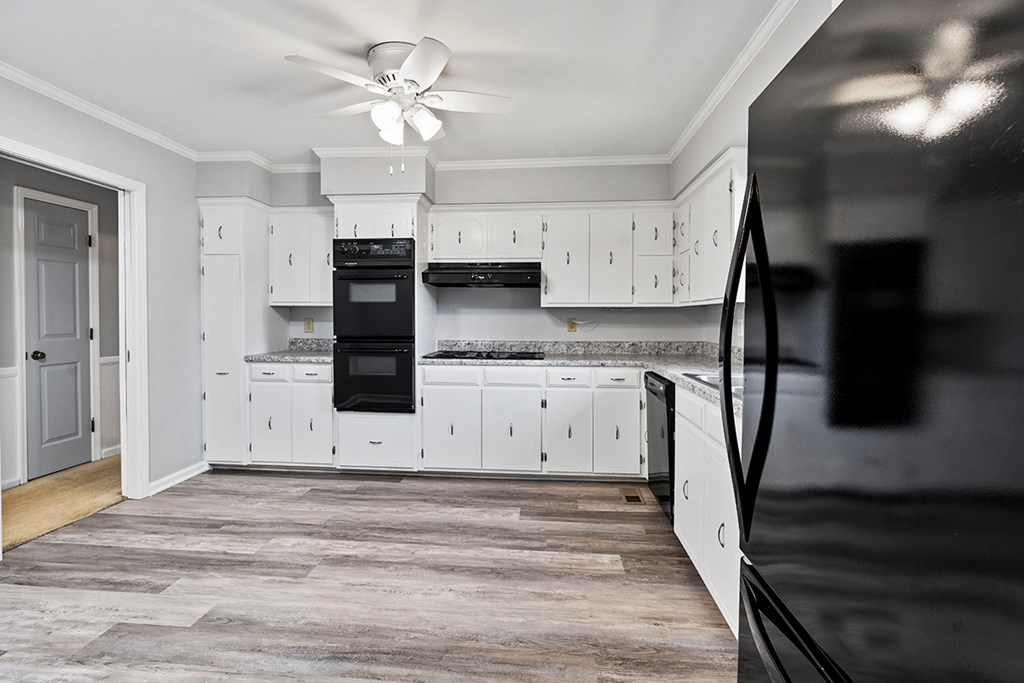 127 Limerick Road Greenwood, SC 29649 - Photo 4 of 20 Gallery Image 4
