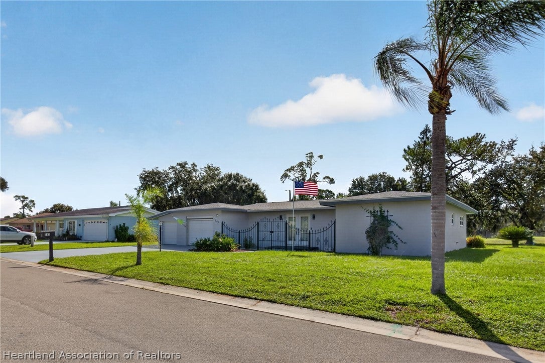 765 Golfside Lane Sebring, FL 33870 - Photo 1 of 49 Gallery Image 1