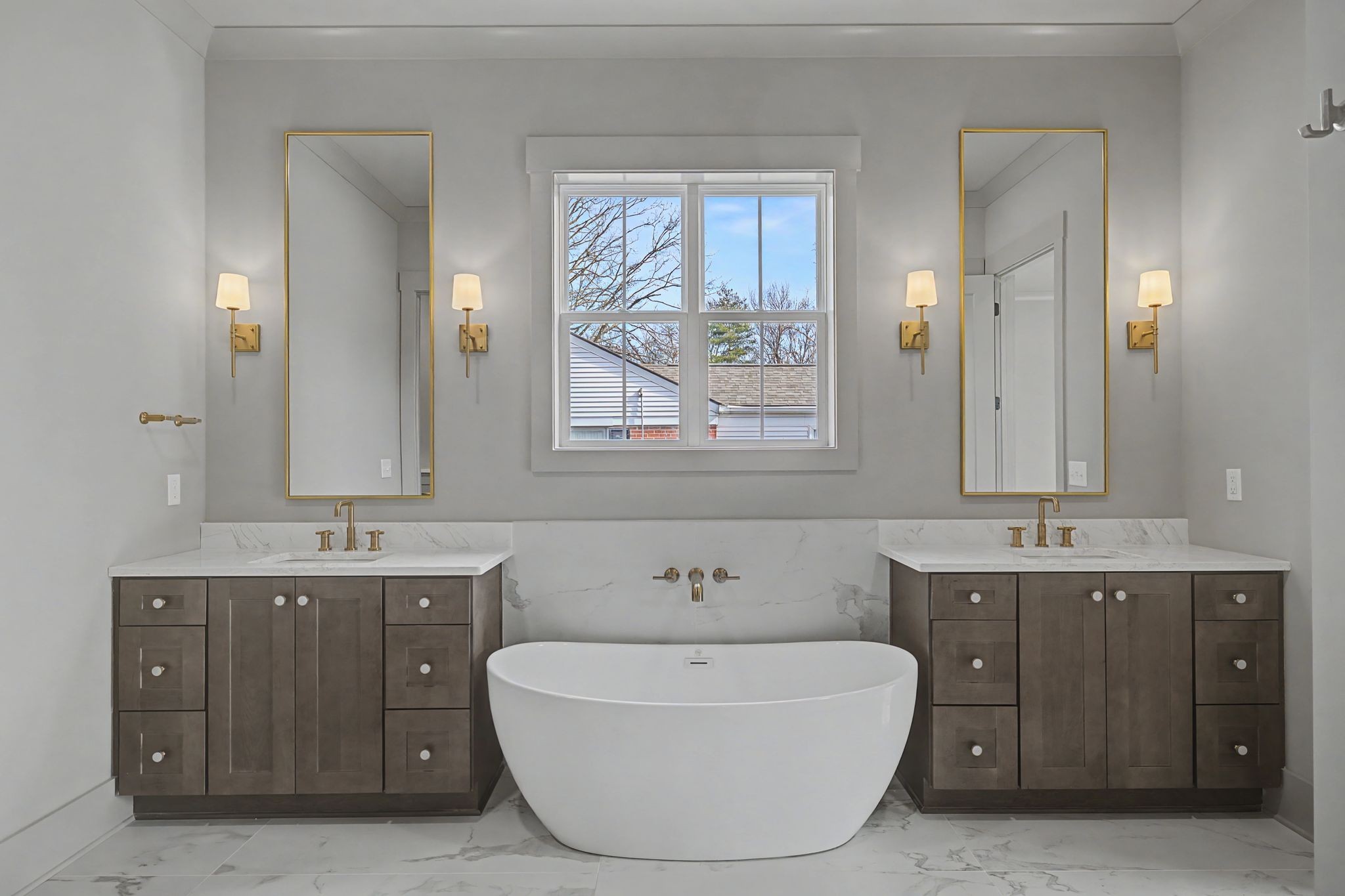314 James Avenue Franklin, TN 37064 - Photo 22 of 43 a spacious bathroom with a double vanity sink mirror and bathtub