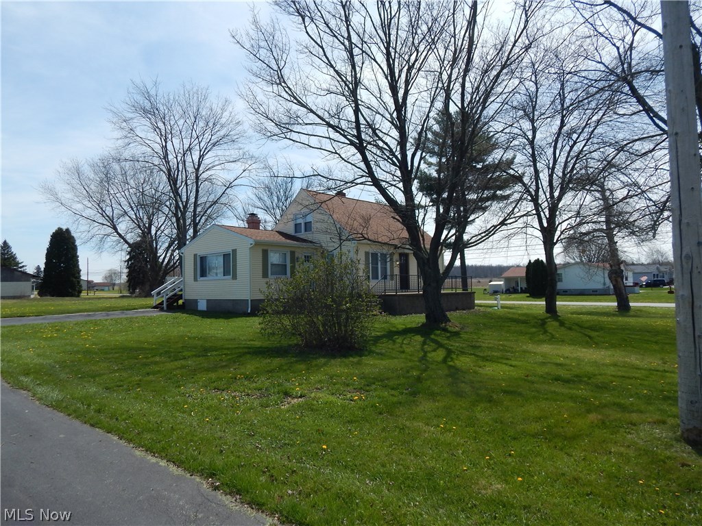 4282 Ridge Road Cortland, OH 44410 - Photo 5 of 33 Gallery Image 5