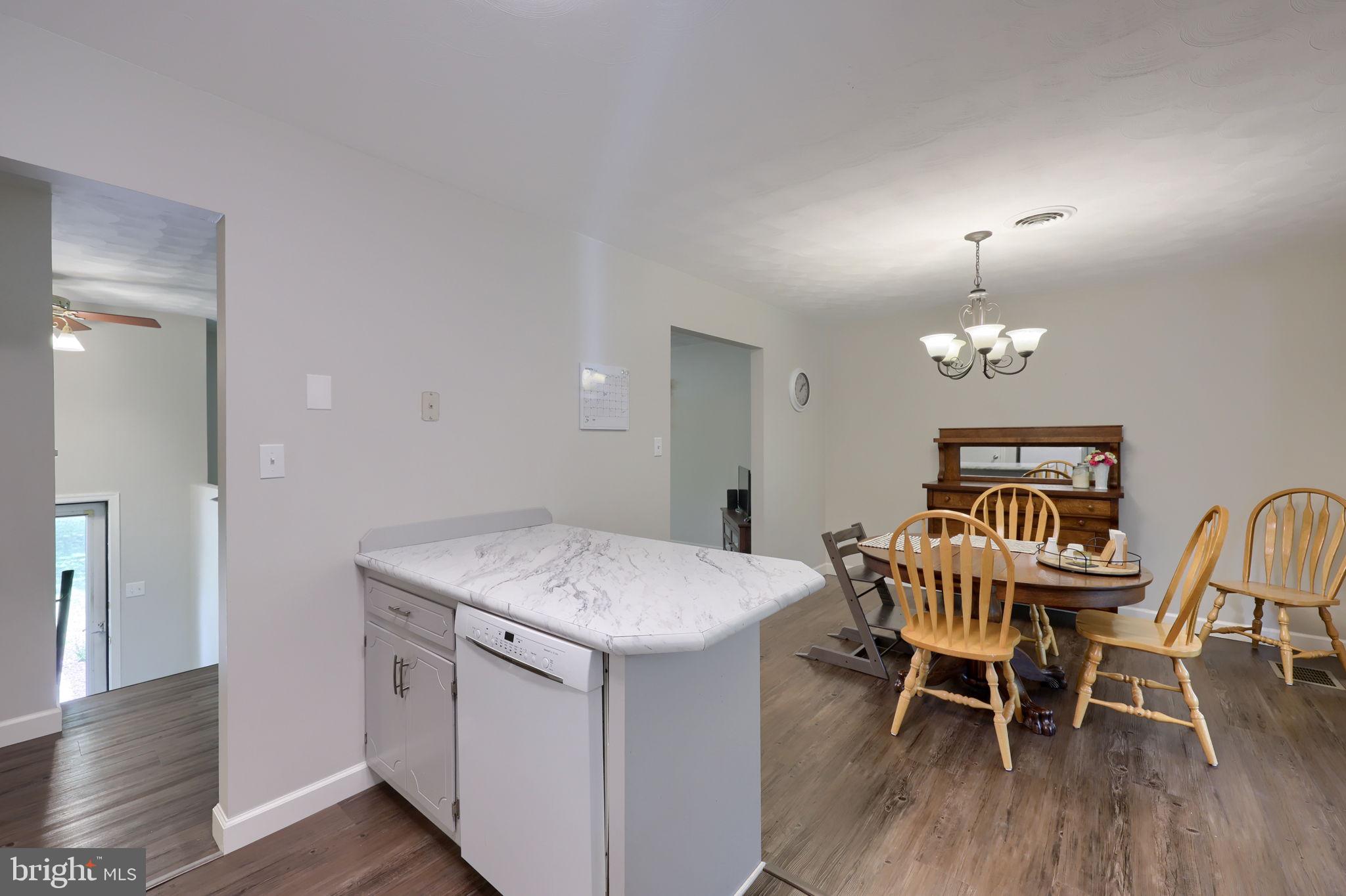 3356 Turnpike Road Elizabethtown, PA 17022 - Photo 18 of 52 Inviting dining space with modern charm.