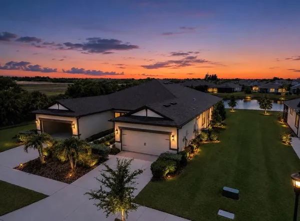 $359,999 | 6206 Mooring Line Circle, Apollo Beach, FL 33572
