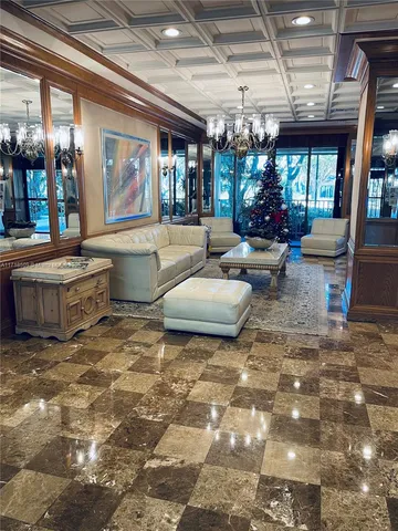 $279,000 | 11111 Biscayne Boulevard, Unit 4E, Miami, FL 33181