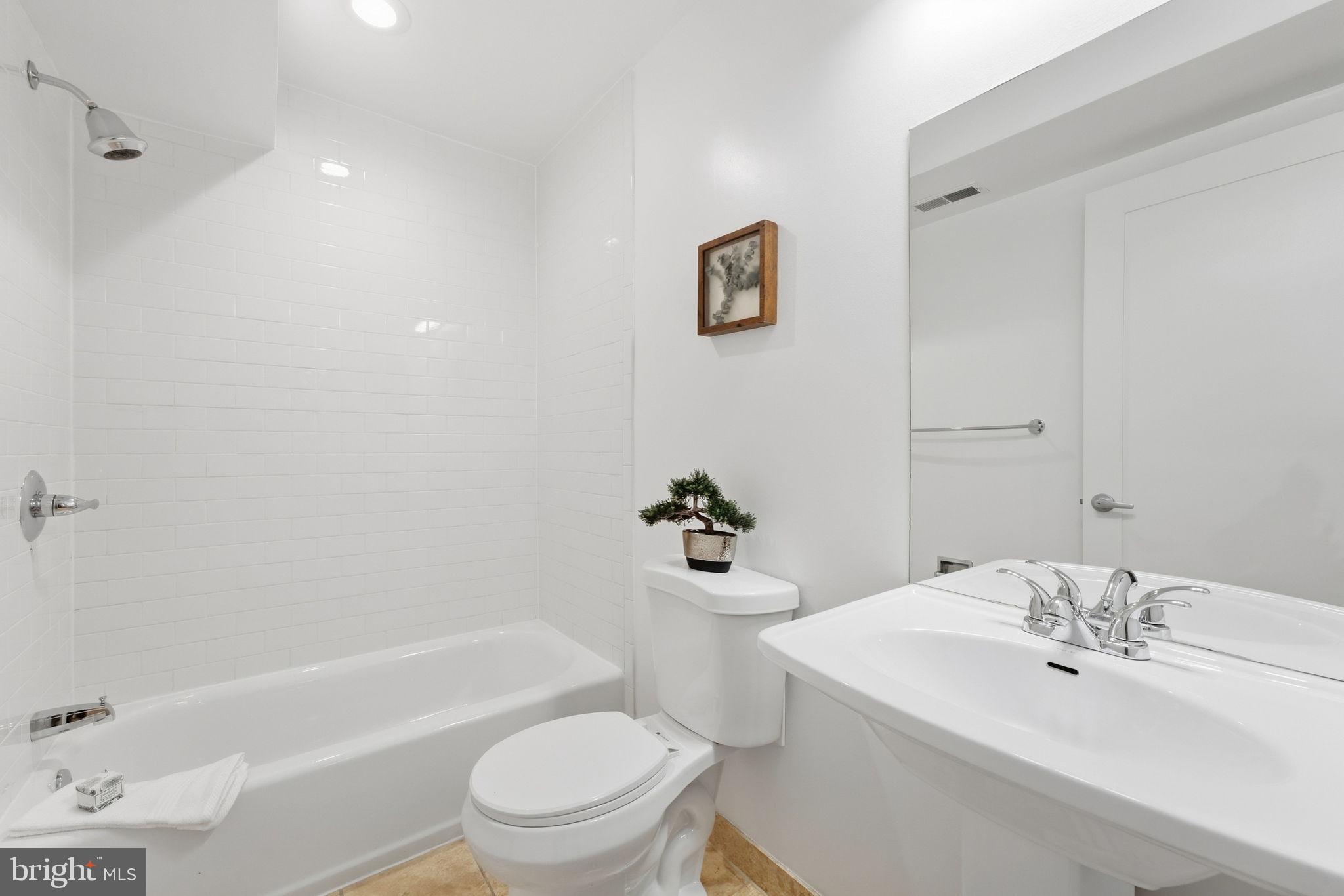 1531 Park Road Northwest, Unit 1 Washington, DC 20010 - Photo 23 of 27 Gallery Image 23