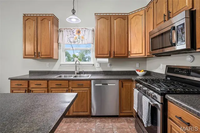 $390,000 | 66 Hillview Lane, Troy, MO 63379