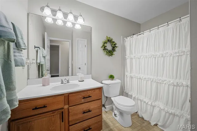 $390,000 | 66 Hillview Lane, Troy, MO 63379