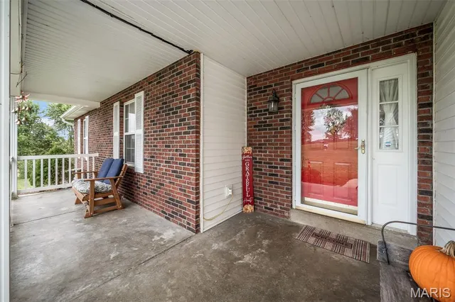 $390,000 | 66 Hillview Lane, Troy, MO 63379