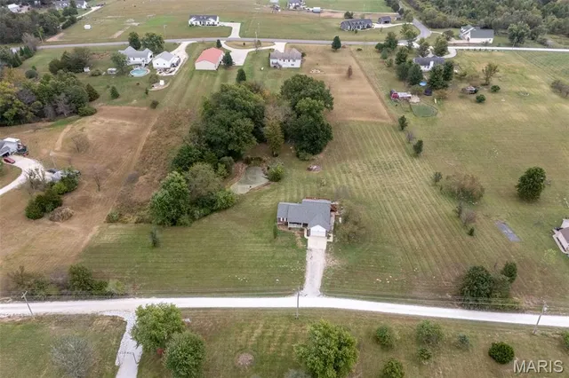 $390,000 | 66 Hillview Lane, Troy, MO 63379