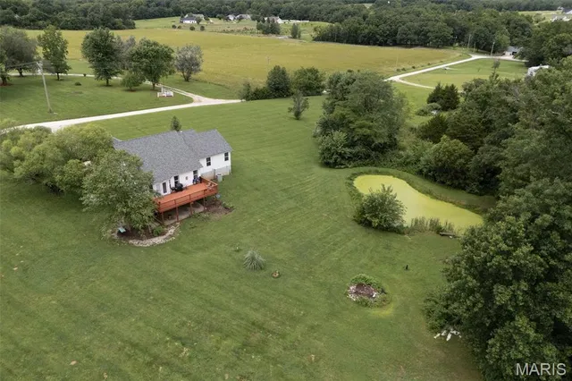 $390,000 | 66 Hillview Lane, Troy, MO 63379