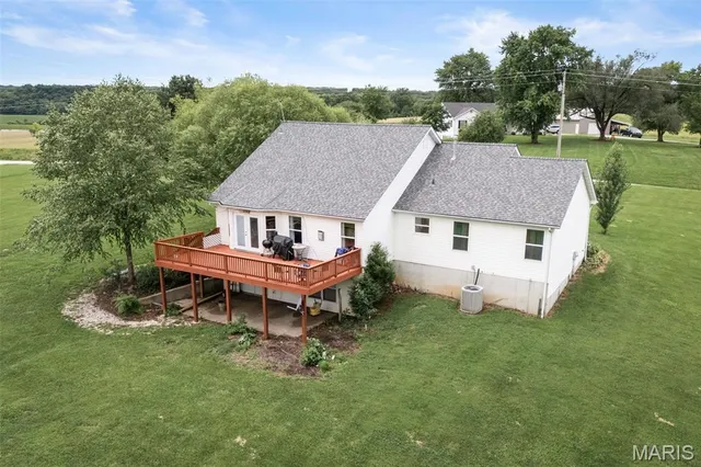 $390,000 | 66 Hillview Lane, Troy, MO 63379