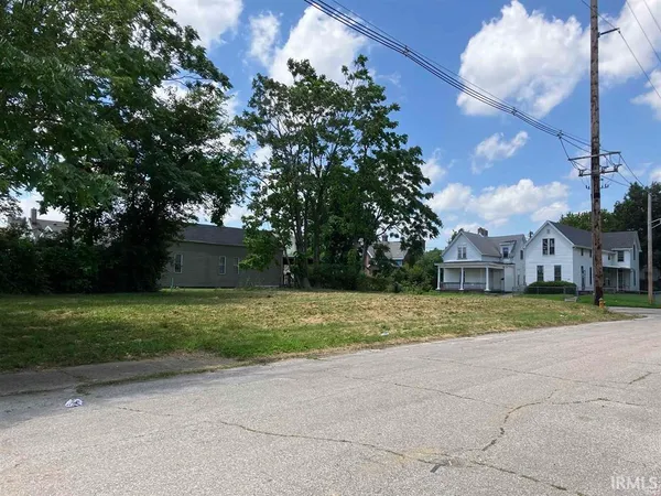 $19,500 | 219 East Michigan Street, Evansville, IN 47711