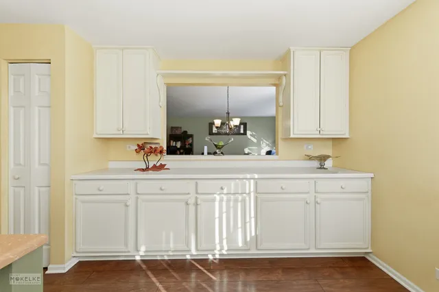 $364,900 | 31502 Kline Circle, Warrenville, IL 60555