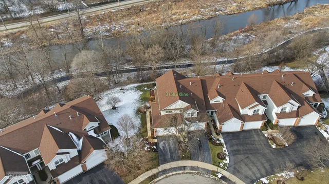 $364,900 | 31502 Kline Circle, Warrenville, IL 60555