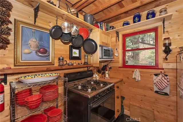 a view of an roof deck