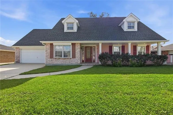 $339,000 | 26 Edgewood Drive, Destrehan, LA 70047