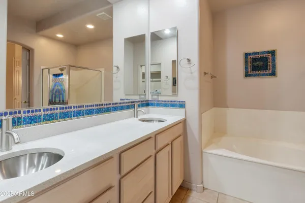 $700,000 | 55 Corte Banca, Sedona, AZ 86351