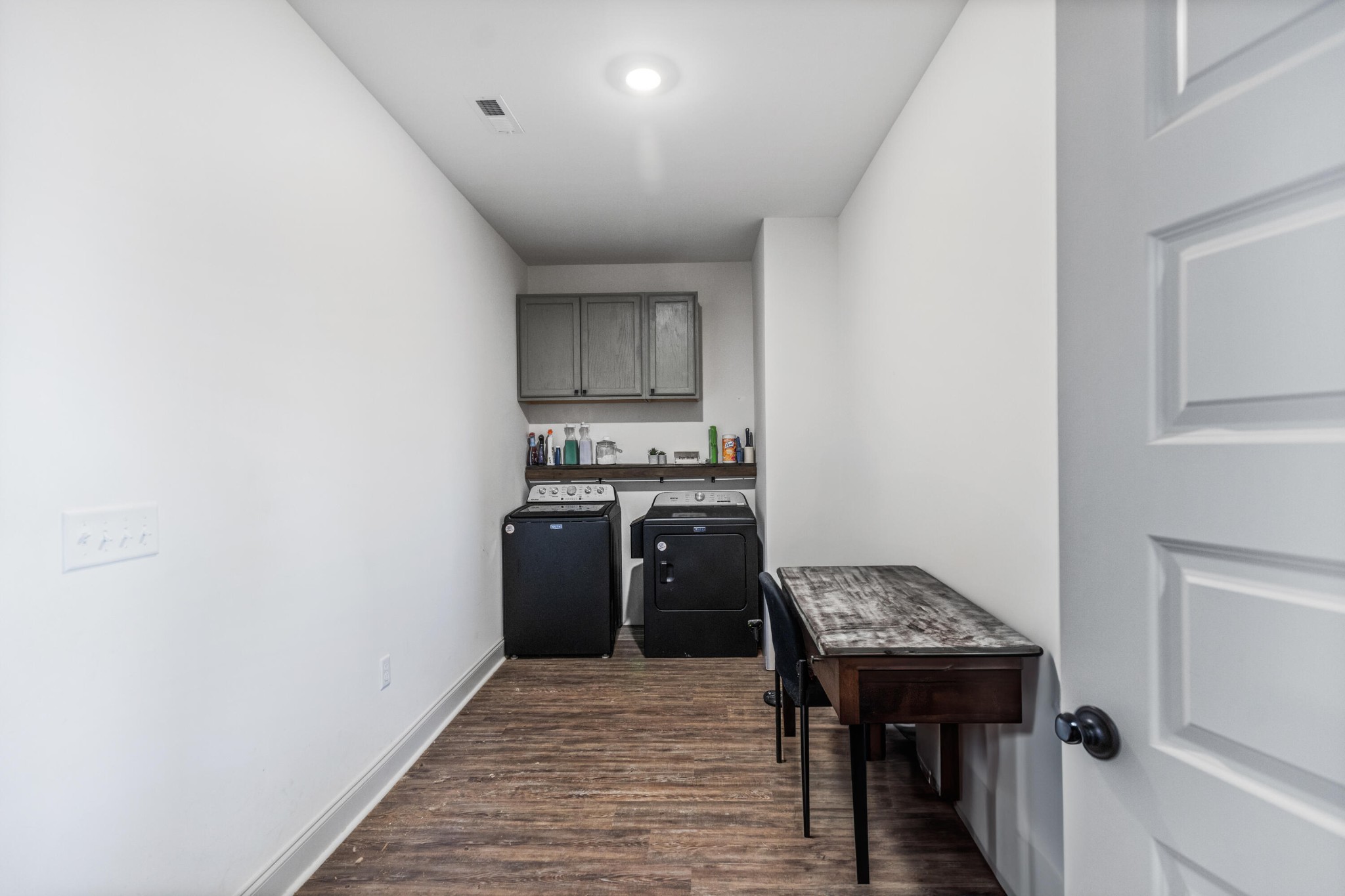 610 Summer City Firetower Road Pikeville, TN 37367 - Photo 19 of 60 a kitchen with a sink a refrigerator and wooden floor