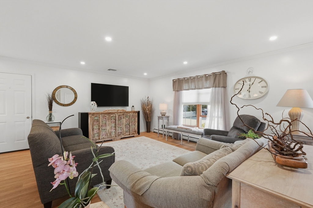 40 Salisbury Street Fall River, MA 02724 - Photo 5 of 30