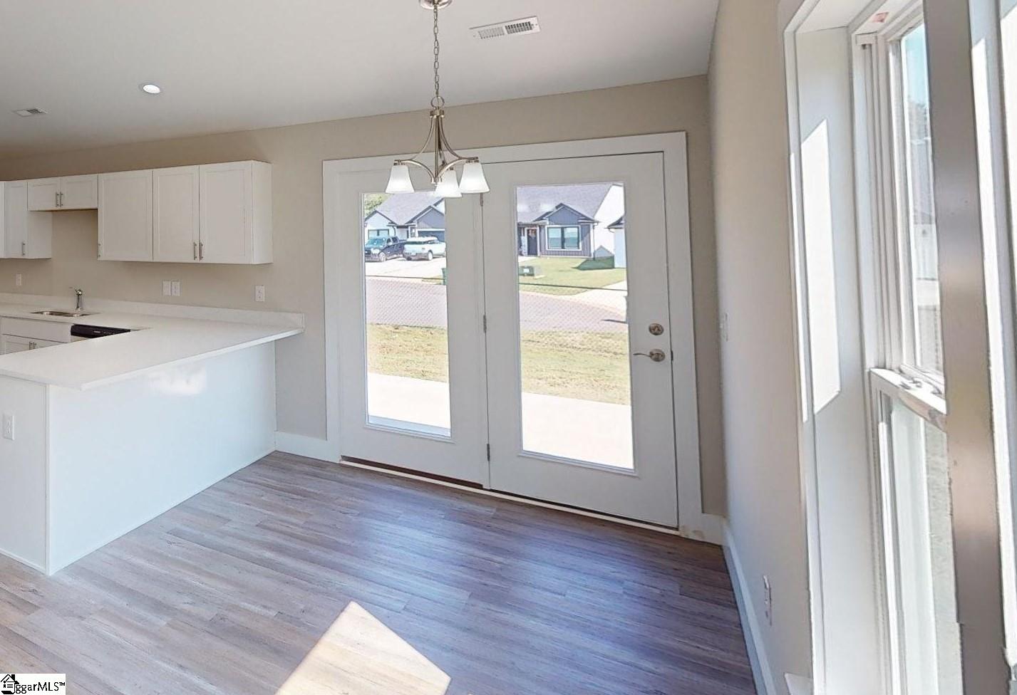 115 Sunrise Road Spartanburg, SC 29302 - Photo 3 of 27 Gallery Image 3