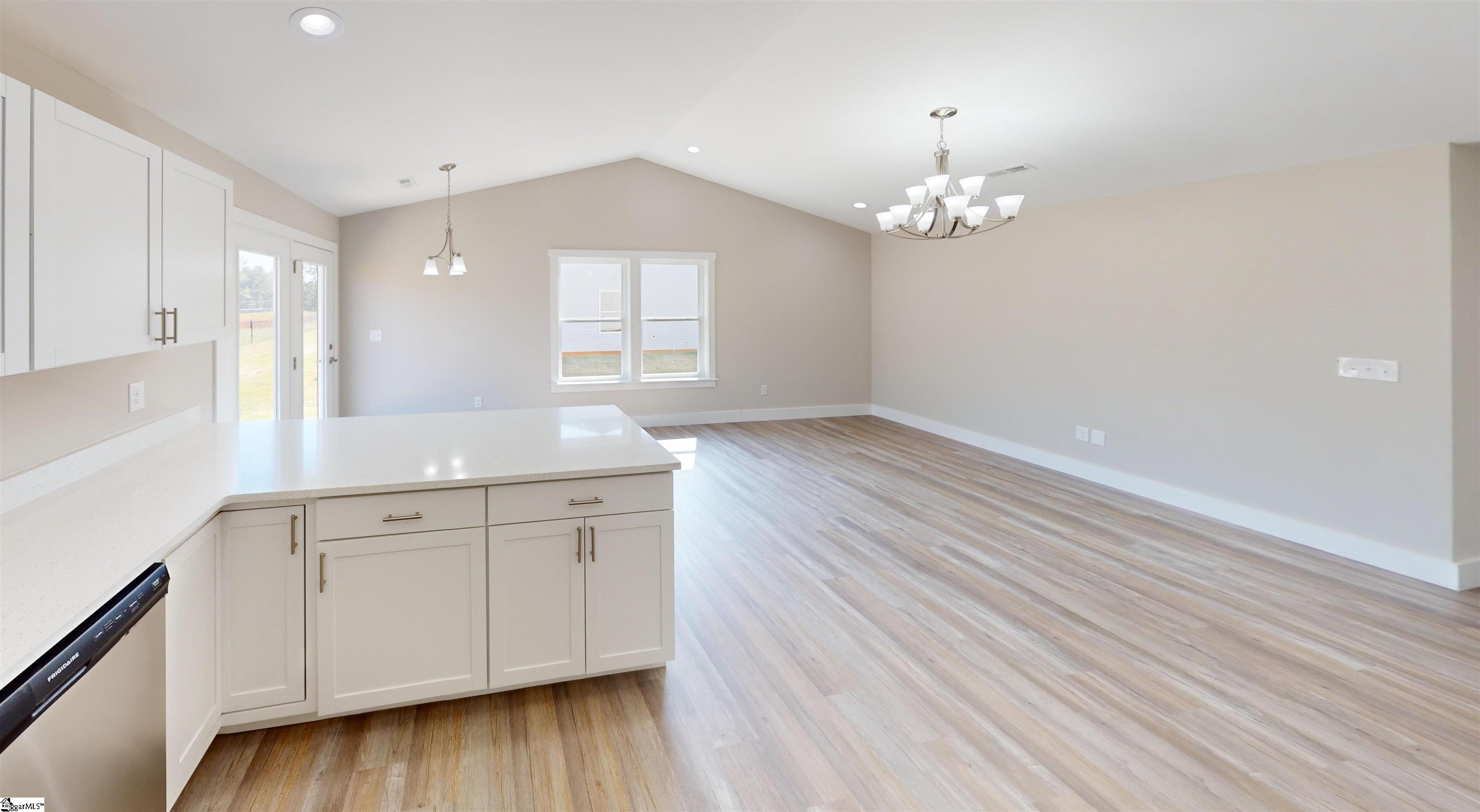 115 Sunrise Road Spartanburg, SC 29302 - Photo 5 of 27 Gallery Image 5
