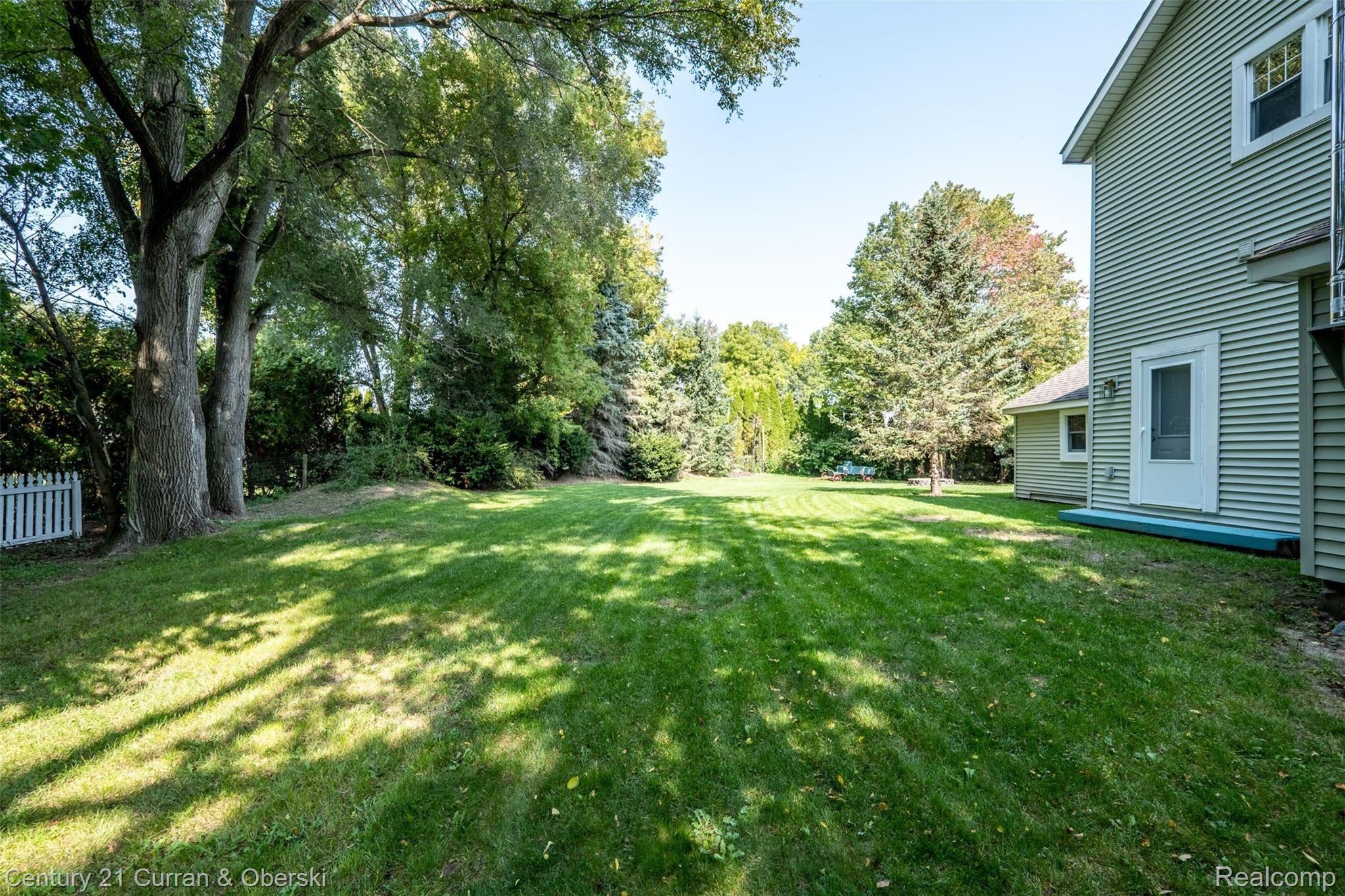 13115 9 Mile Road South Lyon, MI 48178 - Photo 47 of 50 13115 9 Mile (49 of 54).jpg