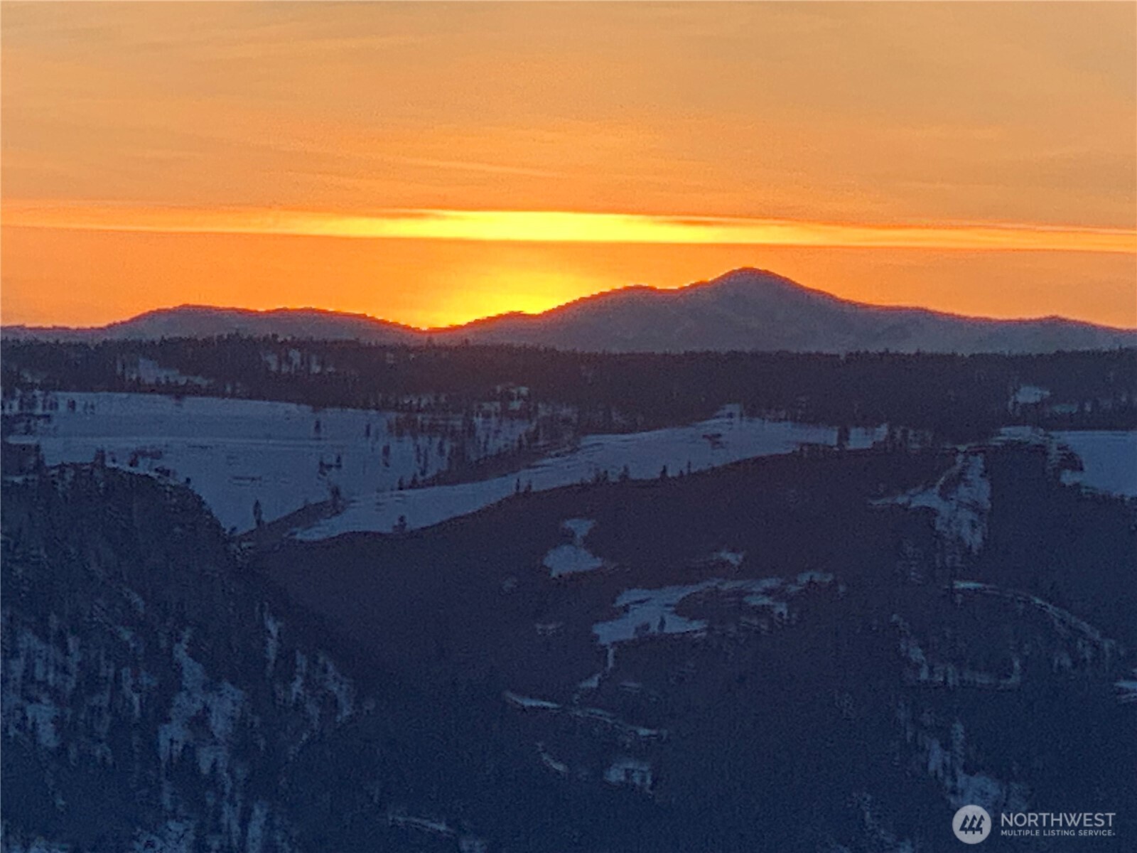 0 Northwest Peach Road Waterville, WA 98858 - Photo 8 of 12 a view of a house with a mountain