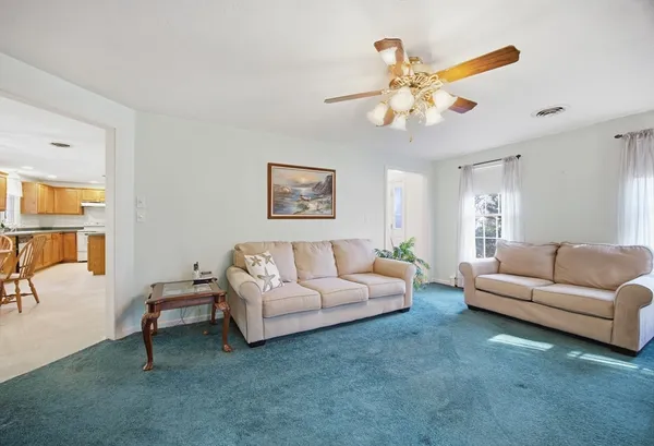 $725,000 | 92 Ocean Hill Drive, Kingston, MA 02364