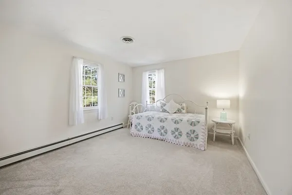 $725,000 | 92 Ocean Hill Drive, Kingston, MA 02364