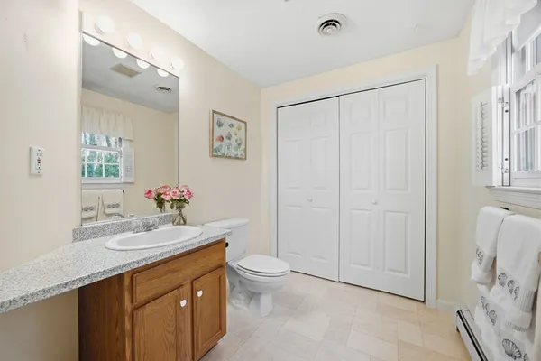 $725,000 | 92 Ocean Hill Drive, Kingston, MA 02364