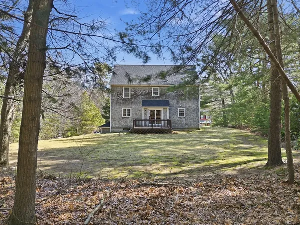 $725,000 | 92 Ocean Hill Drive, Kingston, MA 02364