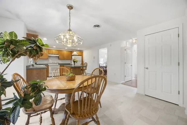 $725,000 | 92 Ocean Hill Drive, Kingston, MA 02364