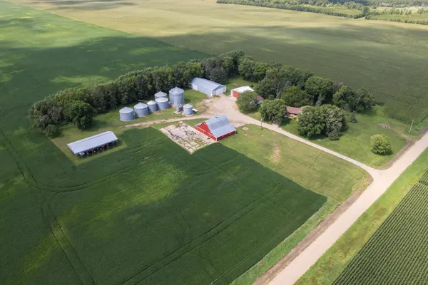 $595,000 | 19118 Aspen Avenue, Tracy, MN 56175