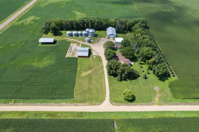 $625,000 | 19118 Aspen Avenue, Tracy, MN 56175