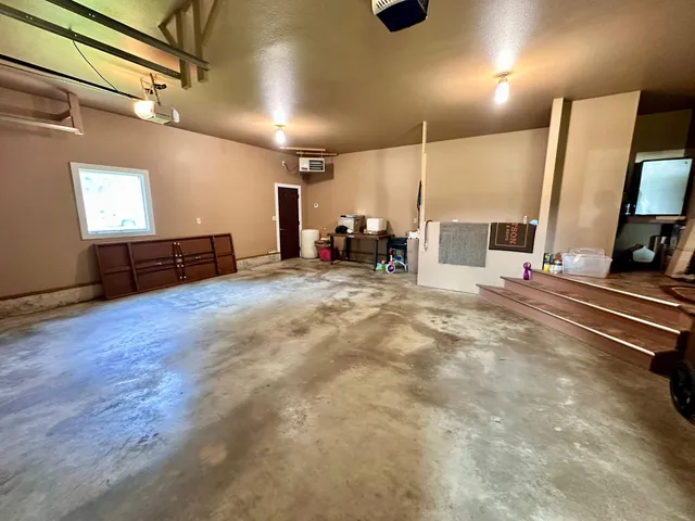 $625,000 | 19118 Aspen Avenue, Tracy, MN 56175