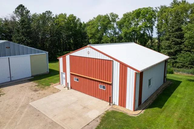 $625,000 | 19118 Aspen Avenue, Tracy, MN 56175