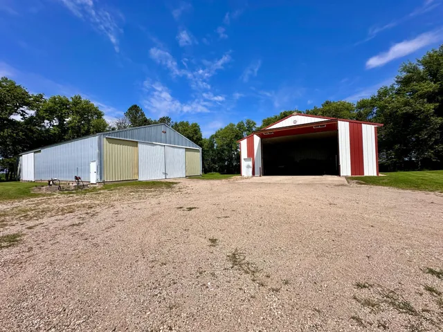 $625,000 | 19118 Aspen Avenue, Tracy, MN 56175