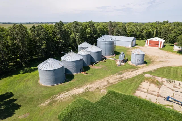 $625,000 | 19118 Aspen Avenue, Tracy, MN 56175